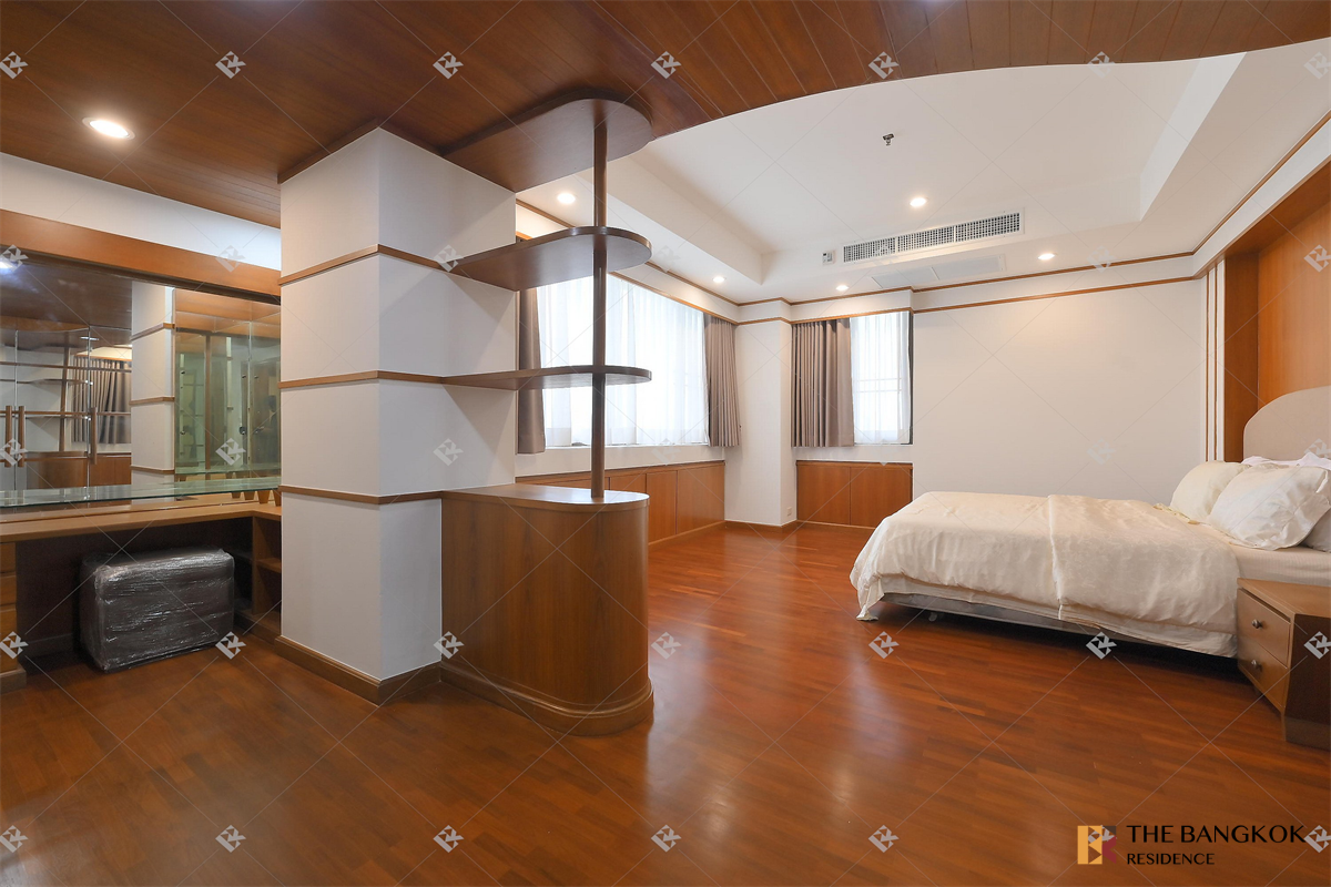 picture Easy Travel, Fully Utilized Space Ruamsuk Condominium - 5/10