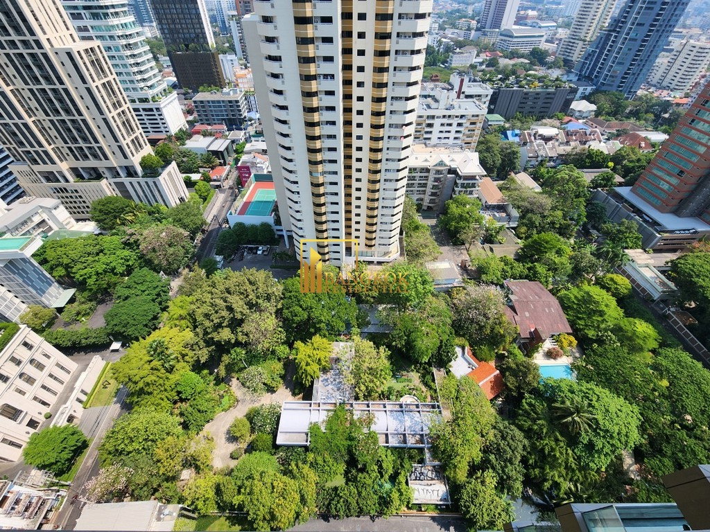 รูป Vittorio Sukhumvit 39 | Beautiful 2 Bed Super Luxury Condo - BR13785CD - รูปที่ 8/43