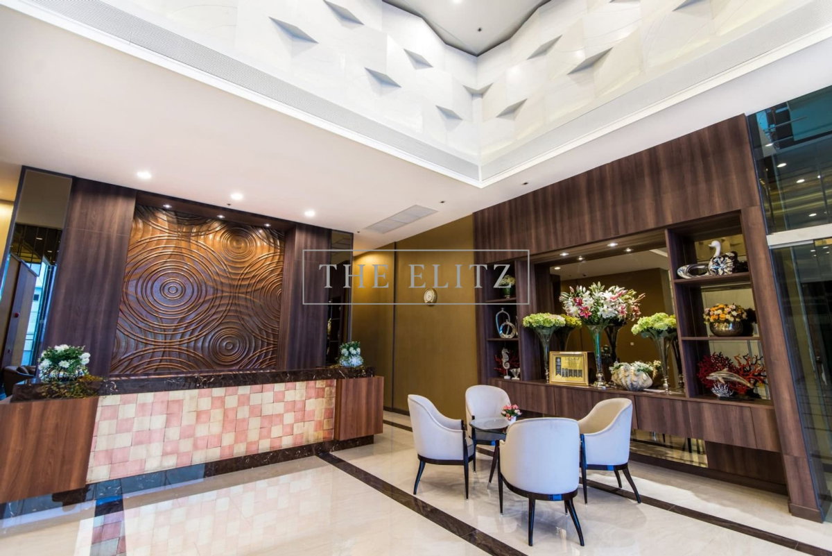 picture ✨ Unbeatable Location ✨ Situated at the beginning of Thonglor, just a short walk to BTS Thong Lo. - 6/21
