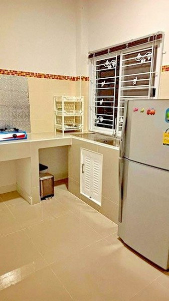 รูป ใกล้โรบินสัน บ้านฉาง 900 ม.พร้อมแอร์ บ้านเดี่ยวชั้นเดียว 2 นอน 2 น้ำ สไตล์ทัสคานี ทำเลบ้านฉาง ติดถนนสุขุมวิท และสิ่งอำนวยความสะดวกครบครัน - รูปที่ 8/8