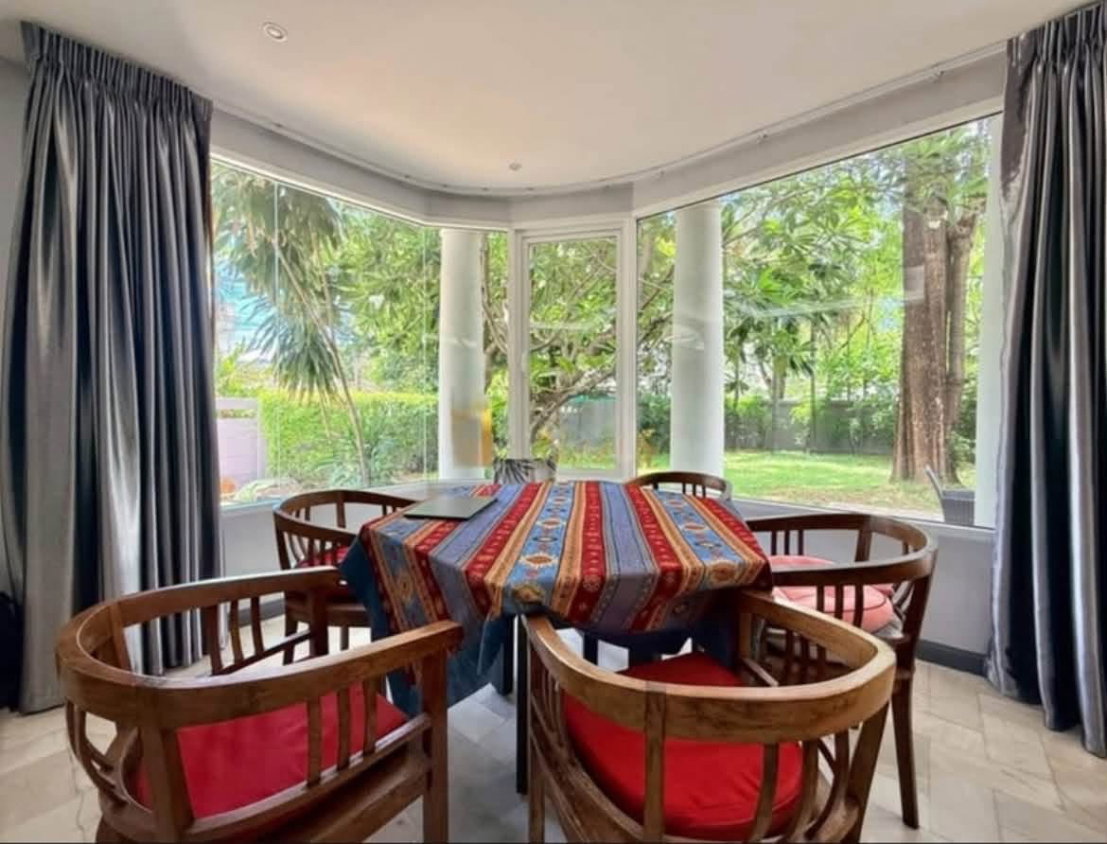รูป บ้านเดี่ยวพร้อมสวนส่วนตัว | บีทีเอสอ่อนนุช | พื้นที่ 724 ตารางเมตร | 5 ห้องนอน 3 ห้องน้ำ | 110,000 บาท - รูปที่ 5/17