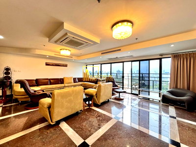 Condos for sale : Baan Sathorn | Exceptional 4 Bedroom Penthouse in Prime Area - BR19428CD