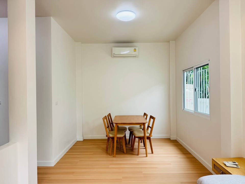 รูป  ให้เช่าบ้านเดี่ยว 2 ชั้น ในโครงการคุณภาพ ใกล้โรงเรียนนานาชาติ ทำเลหางดง  #A7-H0711 - รูปที่ 3/4