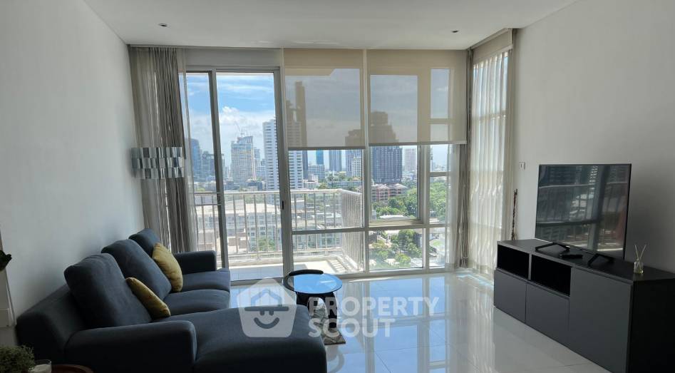 รูป คอนโด 2 ห้องนอน ขาย Fullerton Sukhumvit ใกล้ BTS เอกมัย 400 ม. (ID 3048956) - รูปที่ 2/3