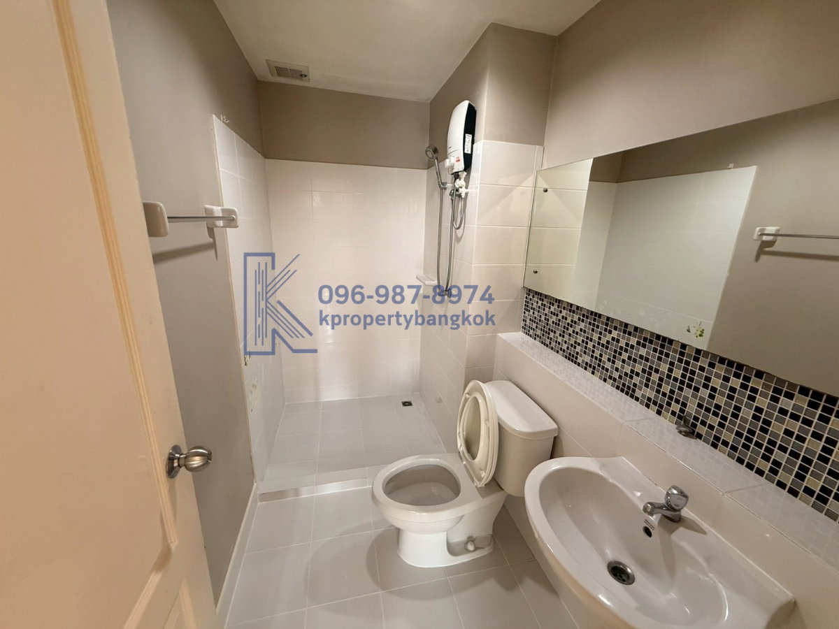 รูป ให้เช่า-ทาวน์โฮม 3 ชั้น 3 ห้องนอน 4 ห้องน้ำ The Terrace ลาดพร้าว 71 (นาคนิวาส 48) ใกล้โรงเรียนสตรีวิทยา 2 และเซ็นทรัลอีสต์วิลล์ - รูปที่ 14/18
