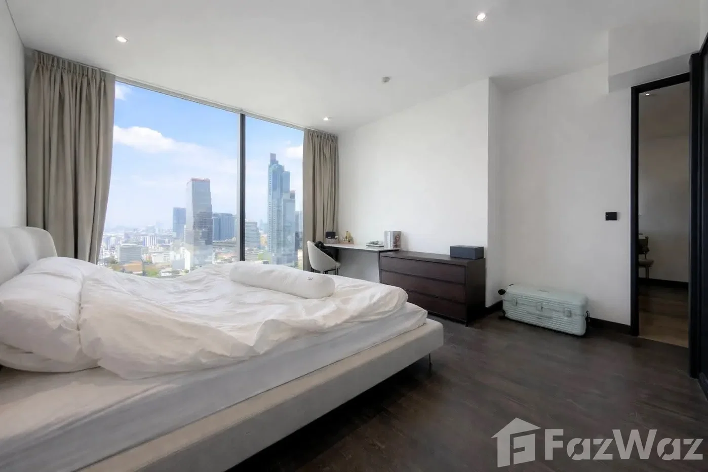 picture Tait Sathorn 12 6562597 - 3/9
