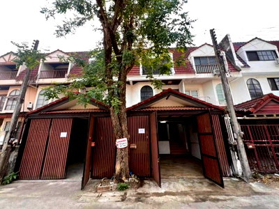 Townhouses for sale Chiang Mai : 🍃 House for SALE ! Townhome 3 story house - Close to downtown - in Suthep area Near to University, Fresh Market, Nimman and etc.