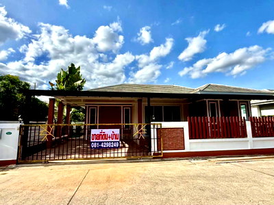 Houses for sale Nakhon Ratchasima : House for sale urgently at Pruksa Nara Bypass Chohor Village. Selling price: 2 million baht.