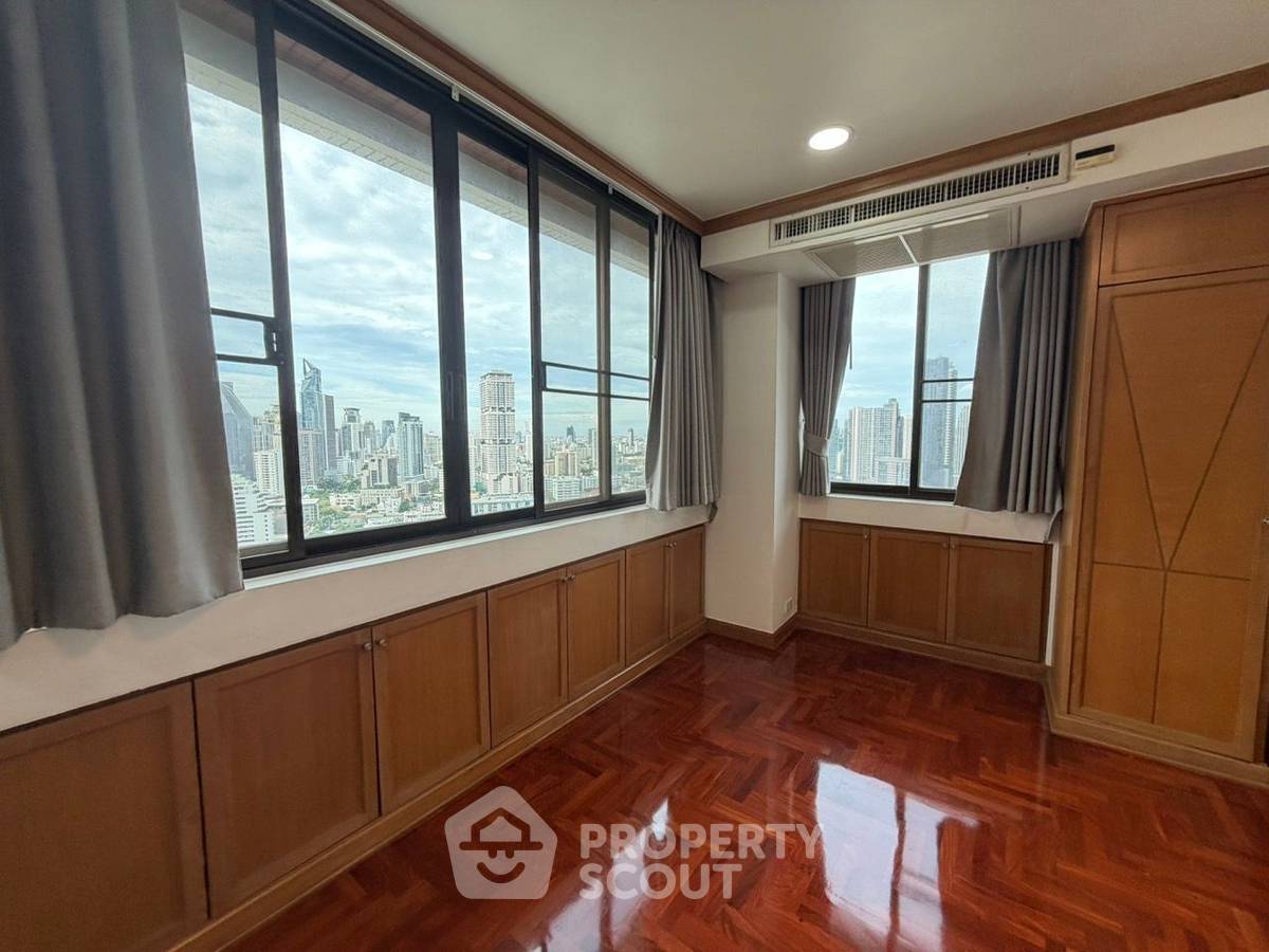 รูป คอนโด 4 ห้องนอน 350 ตร.ม. ชั้น 20 โครงการ Ruamsuk Condominium ใกล้ BTS ทองหล่อ (เลี้ยงสัตว์ได้) (ID 2791682) - รูปที่ 44/50