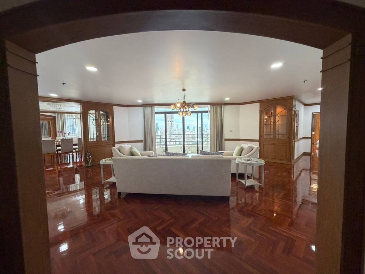 รูป คอนโด 4 ห้องนอน 350 ตร.ม. ชั้น 20 โครงการ Ruamsuk Condominium ใกล้ BTS ทองหล่อ (เลี้ยงสัตว์ได้) (ID 2791682) - รูปที่ 11/50