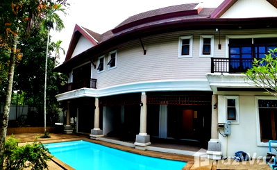 Houses for rent Blue Tree Phuket : Thai Style Villa Nestled in a Peaceful and Safe Location 1367204