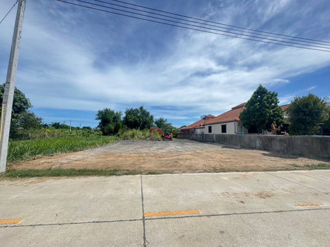 Land for Sale Sattahip 100 Sq.wah Filled Plot