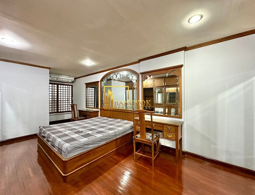 picture Le Premier 2 | Spacious 4 Bedroom Duplex Penthouse in Thonglor - BR18485CD - 32/52