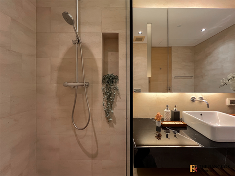 Saladaeng residences near MRT Silom Station