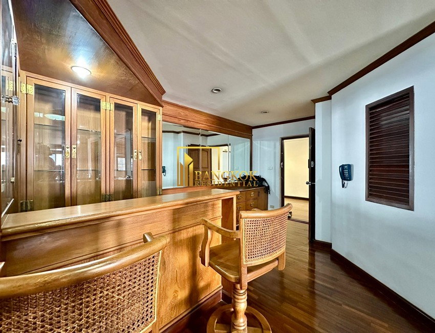 picture Le Premier 2 | Spacious 4 Bedroom Duplex Penthouse in Thonglor - BR18485CD - 8/52