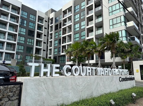 Condominium for Rent (Nice location, by the sea, river and natural mangrove)