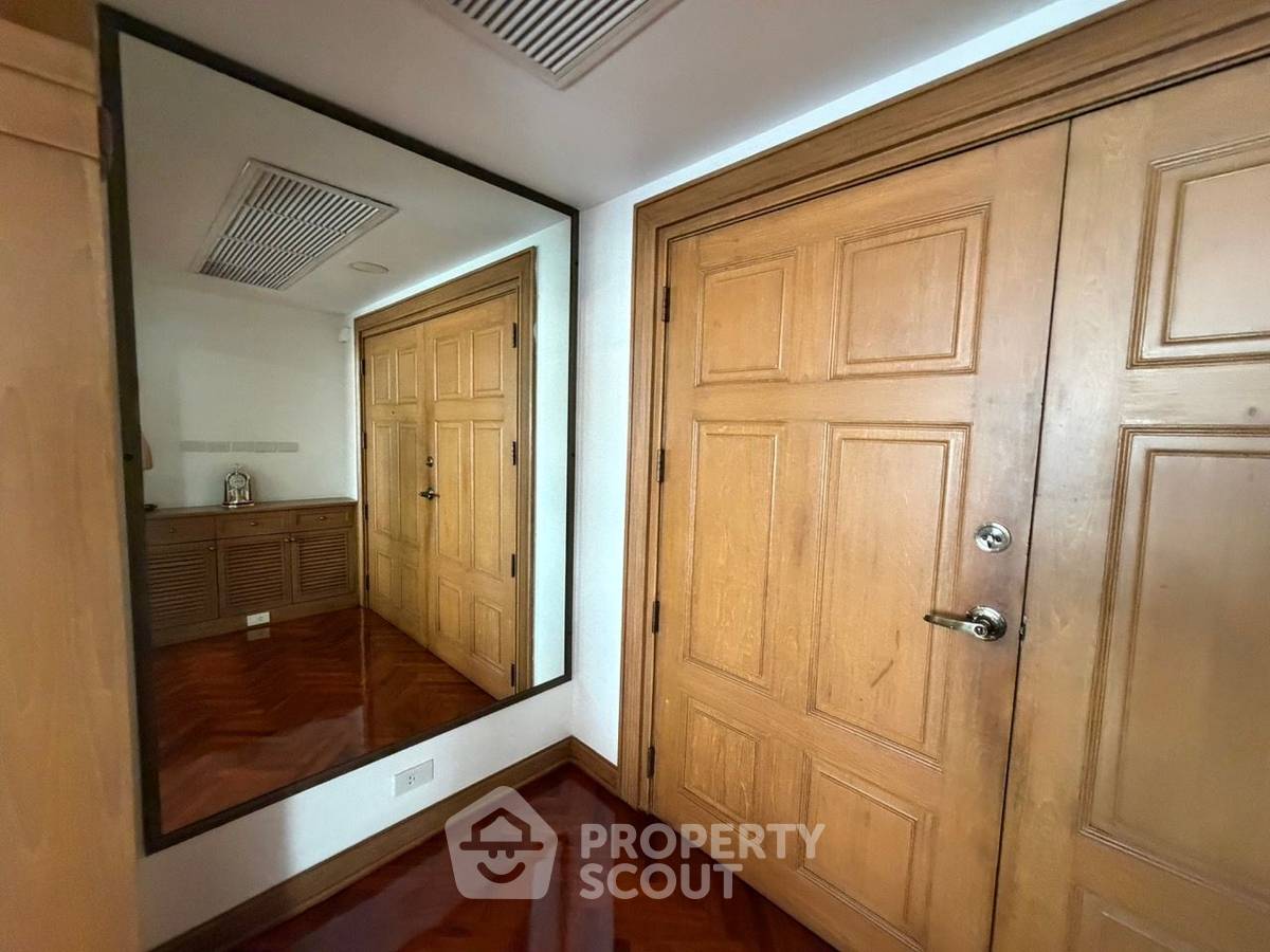 รูป คอนโด 4 ห้องนอน 350 ตร.ม. ชั้น 20 โครงการ Ruamsuk Condominium ใกล้ BTS ทองหล่อ (เลี้ยงสัตว์ได้) (ID 2791682) - รูปที่ 13/50