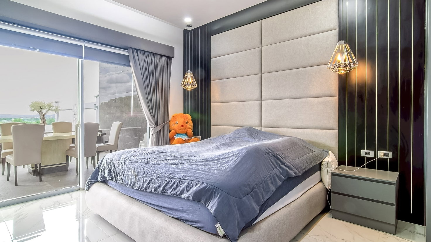 picture Luxury Pool Villa for Sale Khao Talo Pattaya East 4Bedrooms - 4/15