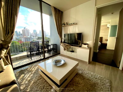 คอนโดให้เช่า : PM038617 ✨Flash Deal ✨ DownTown 49 (1Bed 1Bath 44.44 SQM.) พร้อมอยู่ ! เพียง 28,000 บาทต่อเดือน Tel.0981315848 @propmatch