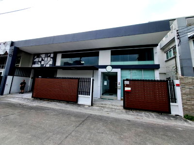 Office for rent ม.เอแบค : FOR RENT | Warehouse + Office | Ramkhamhaeng Soi 4 (Samanmit)