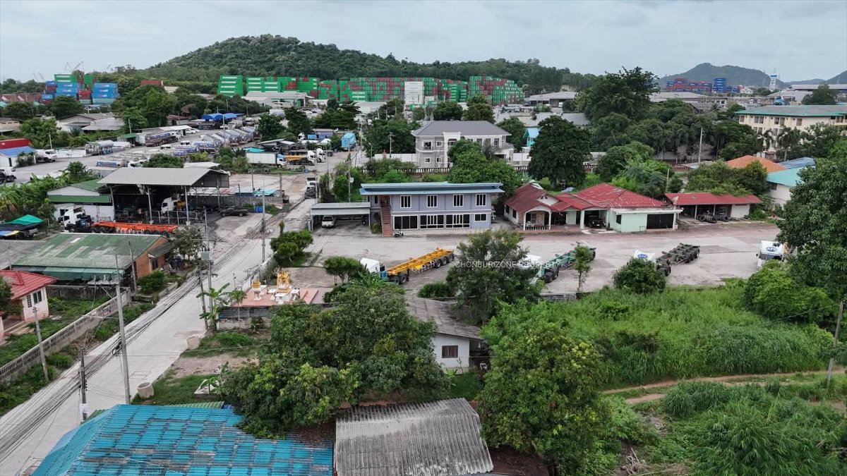 รูป เพียง 1.1 ล้านบาท! ที่ดินผังเมืองสีม่วงลาย 88 ตร.ว. ศรีราชา ทำเลทองสำหรับธุรกิจ - รูปที่ 8/12