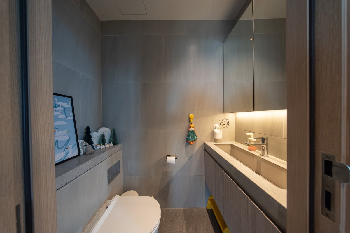 รูป คอนโด 2 ห้องนอน The Lofts Silom ราคา ฿198K/ตร.ม. ใกล้ BTS สุรศักดิ์ สีลม - U6413359 - รูปที่ 6/17