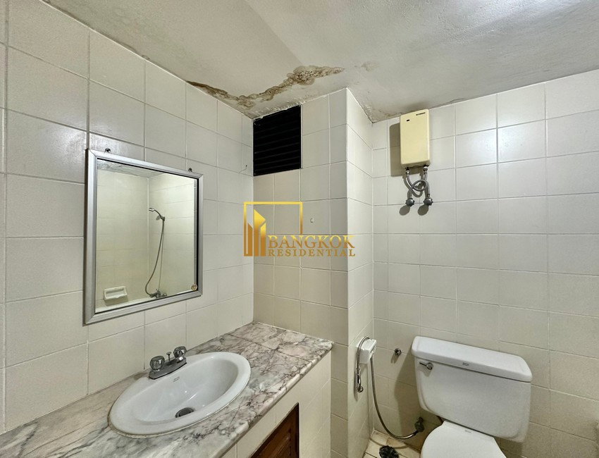 picture Le Premier 2 | Spacious 4 Bedroom Duplex Penthouse in Thonglor - BR18485CD - 16/52