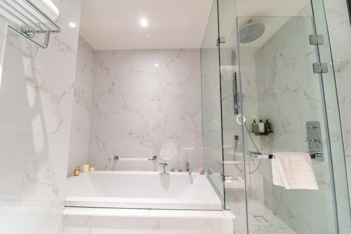 รูป 🔥ให้เช่าด่วน🔥LA CLEF Two - Bedroom Suite 65 ตร.ม. ใกล้ BTS ทองหล่อ 150 เมตร ห้องสวยพร้อมเข้าอยู่ - รูปที่ 21/37