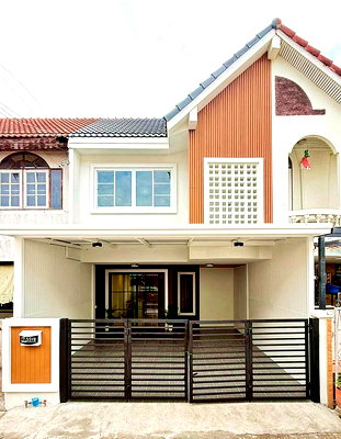 ทาวน์โฮม แจ้งวัฒนะ-ปากเกร็ด 41 : บ้านสวย ทำเลดี ถนนแจ้งวัฒนะ – ปากเกร็ด ซอย 41  หมู่บ้านอัมรินทร์ วิลล่า ใกล้เมืองทอง ธานี  ใกล้ศูนย์ราชการ แจ้งวัฒนะ