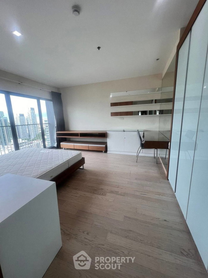picture High-Floor 2-BR 97 Sqm Noble Remix, 100m to BTS Thong Lor (ID 2353911) - 6/10