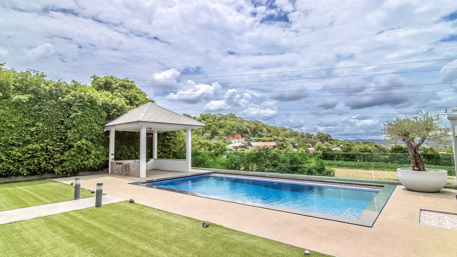 picture Luxury Pool Villa for Sale Khao Talo Pattaya East 4Bedrooms - 13/15