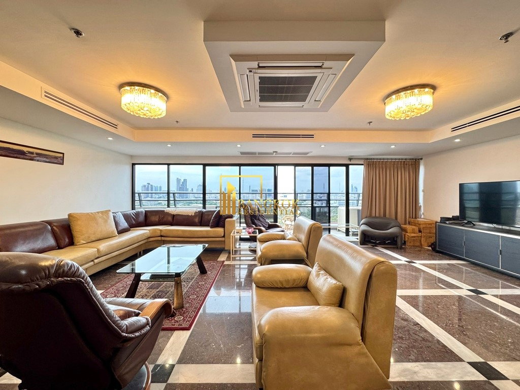 รูป Baan Sathorn | Exceptional 4 Bedroom Penthouse in Prime Area - BR19428CD - รูปที่ 2/39