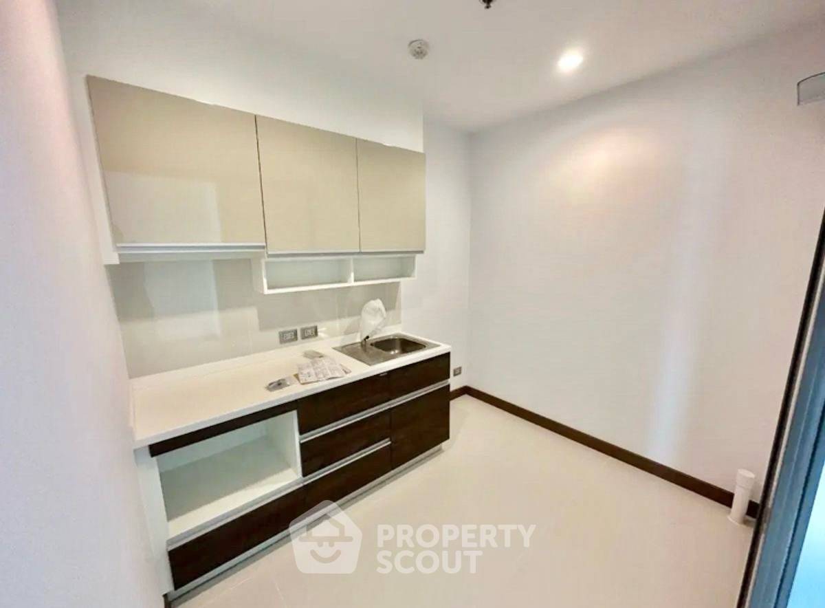 รูป คอนโด 1 ห้องนอน ศุภาลัย โอเรียนทัล สุขุมวิท 39 ใกล้ MRT เพชรบุรี (ID 2458473) - รูปที่ 3/5