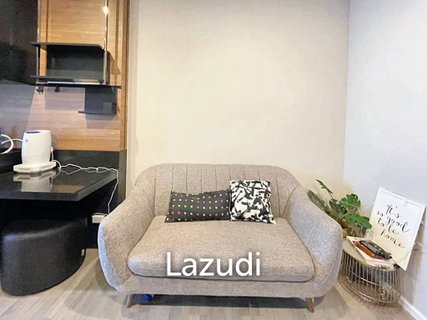 1 Bed 1 Bath 35 SQ.M The Room Sathorn - St.Louis