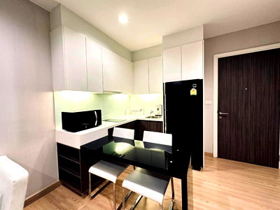 Condos for rent : 🔥 For Rent: Urbano Absolute Sathorn–Taksin | 34th Floor, Chao Phraya River View | Near BTS Krung Thon Buri & ICONSIAM | Only 20,000 THB/month