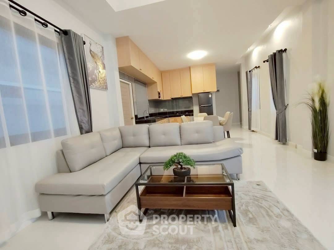 รูป วิลล่า 3 ห้องนอน 250 ตร.ม. ให้เช่า ห้วยใหญ่บางละมุง (ID 3066339) - รูปที่ 6/18