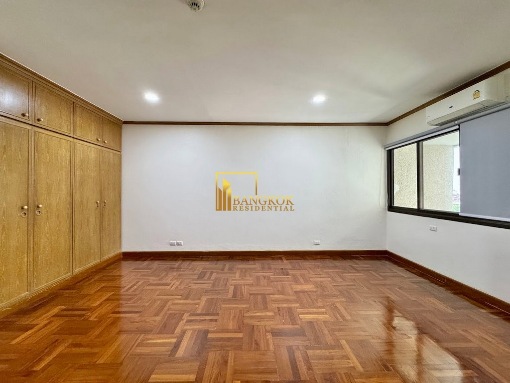 รูป Tower Park | Very Spacious 3 Bedroom Condo in Nana Area - BR13154CD - รูปที่ 26/54