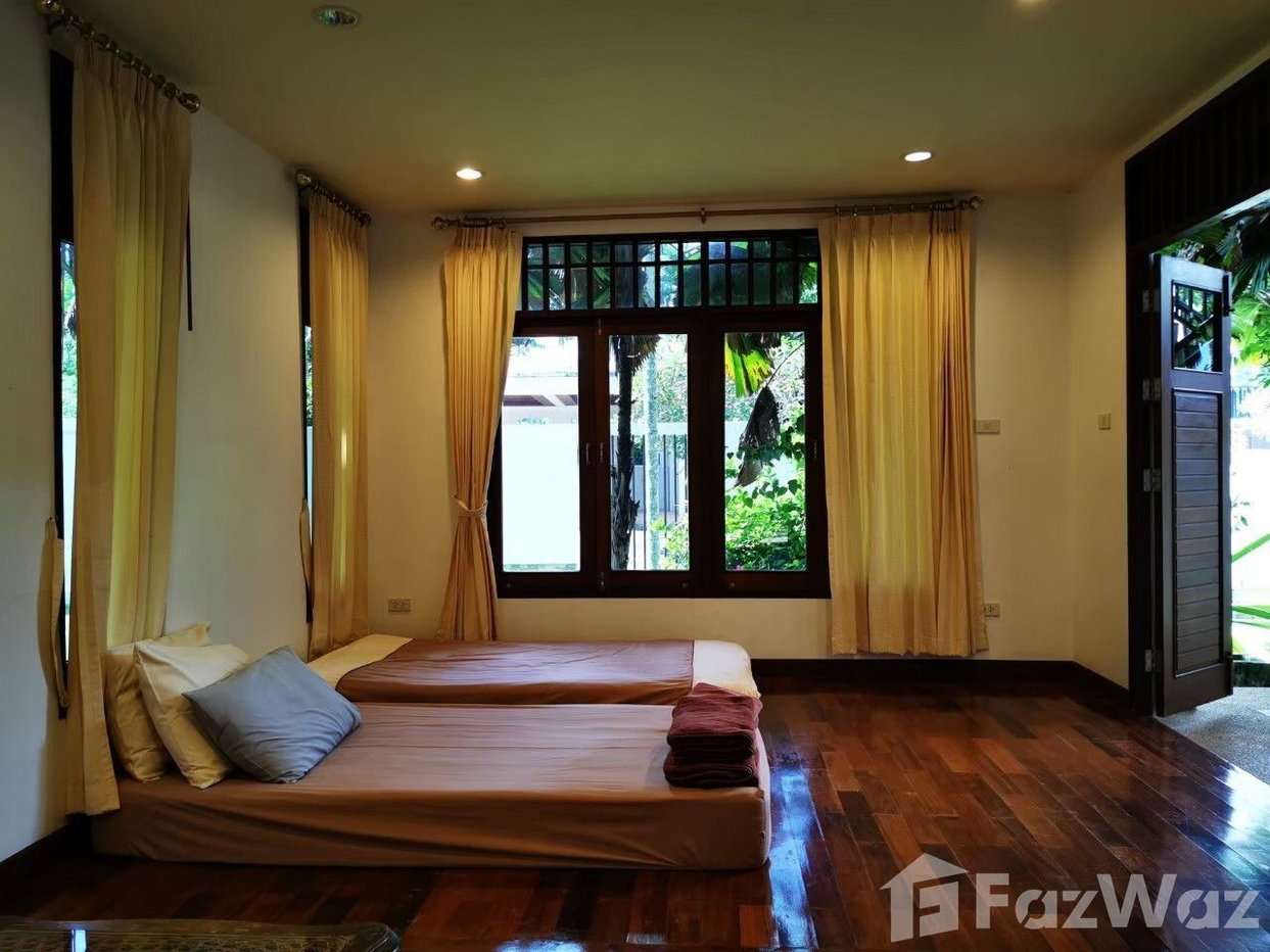 picture Thai Style Villa Nestled in a Peaceful and Safe Location 1367204 - 3/11