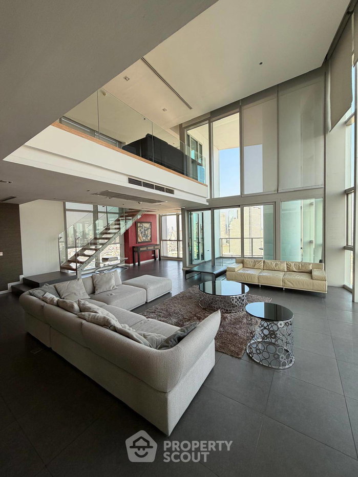 picture 4-BR 324 Sqm, The River Condominium, 400m to BTS Saphan Taksin (ID 3066162) - 1/13