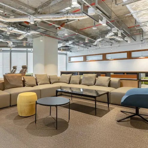 picture Serviced office for rent at BTC Space Chalong, Phuket, modern office with co-working facilities, close to Chalong Pier. - 9/11