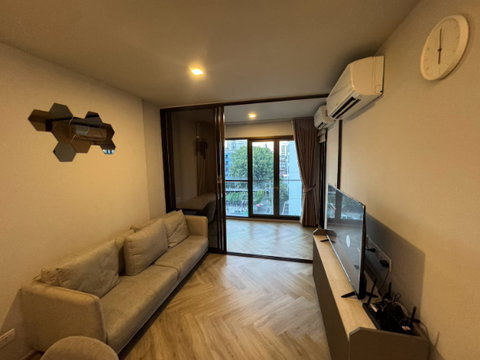 ให้เช่า Chapter Thonglor 25  ห้องขนาด 42 ตรม.  ราคา 31,000 บาท/เดือน โทรฯ 096-1366954 ไลน์ไอดี: rose459
