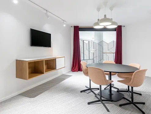 picture Serviced office for rent at BTC Space Chalong, Phuket, modern office with co-working facilities, close to Chalong Pier. - 10/11