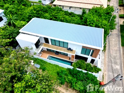 Houses for rent Wiset Road Phuket : 3 Bedroom Villa for rent in Rawai, Phuket  6563279