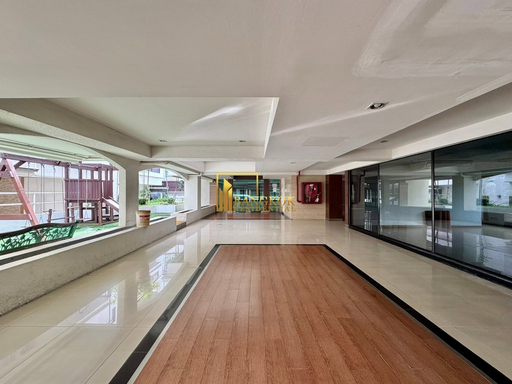 รูป Baan Sathorn | Exceptional 4 Bedroom Penthouse in Prime Area - BR19428CD - รูปที่ 33/39