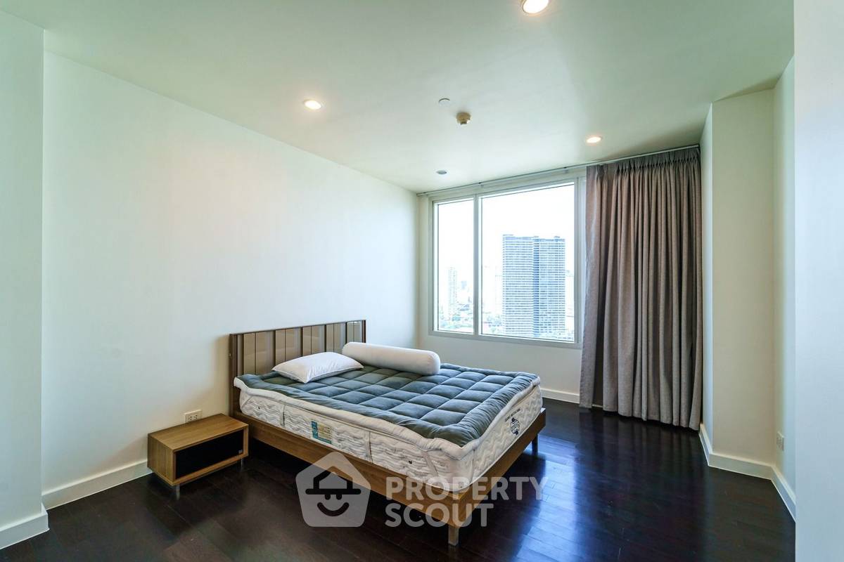 รูป คอนโด 3 ห้องนอน ขนาด 260 ตร.ม. ชั้นสูง 26-28 ที่ Watermark Chaophraya ใกล้ BTS กรุงธนบุรี (ID 1591266) - รูปที่ 23/38