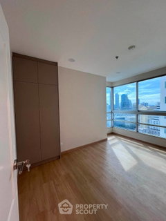 2-BR 53 Sqm Condo For Sale, Sathorn House, 90m to BTS Surasak (ID 3066170)
