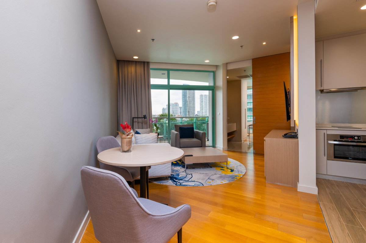 รูป 1 Bedroom condo , River view , Full service at Chatrium Residence Riverside , Charoenkrung - รูปที่ 9/14