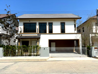 Houses for rent Chiang Mai : For Rent 👉 Luxury 2-Storey Detached House Near Big C Hang Dong