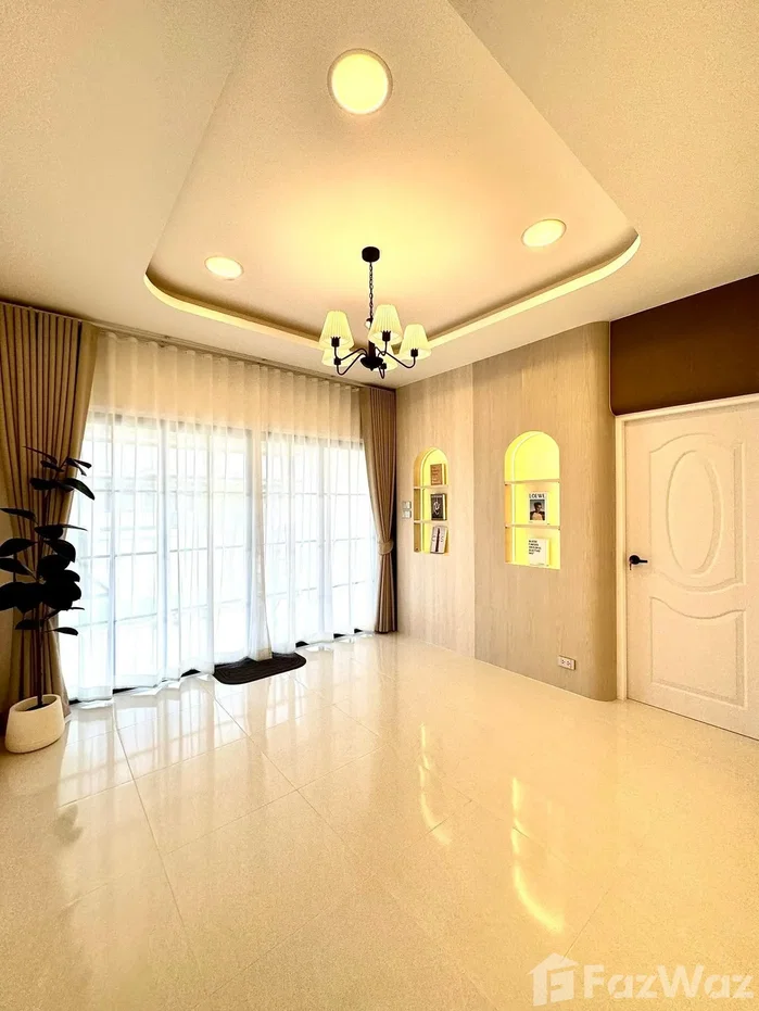 picture Beautiful Single Detached House in a Prime Location 6565453 - 6/38