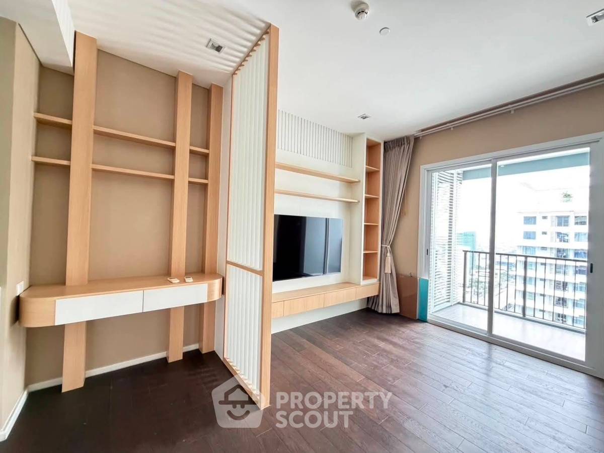 รูป คอนโด 2 ห้องนอน ชั้น 40 ขนาด 64 ตร.ม. The Saint Residences ใกล้ MRT พหลโยธิน 100 ม. (ID 3066282) - รูปที่ 3/5